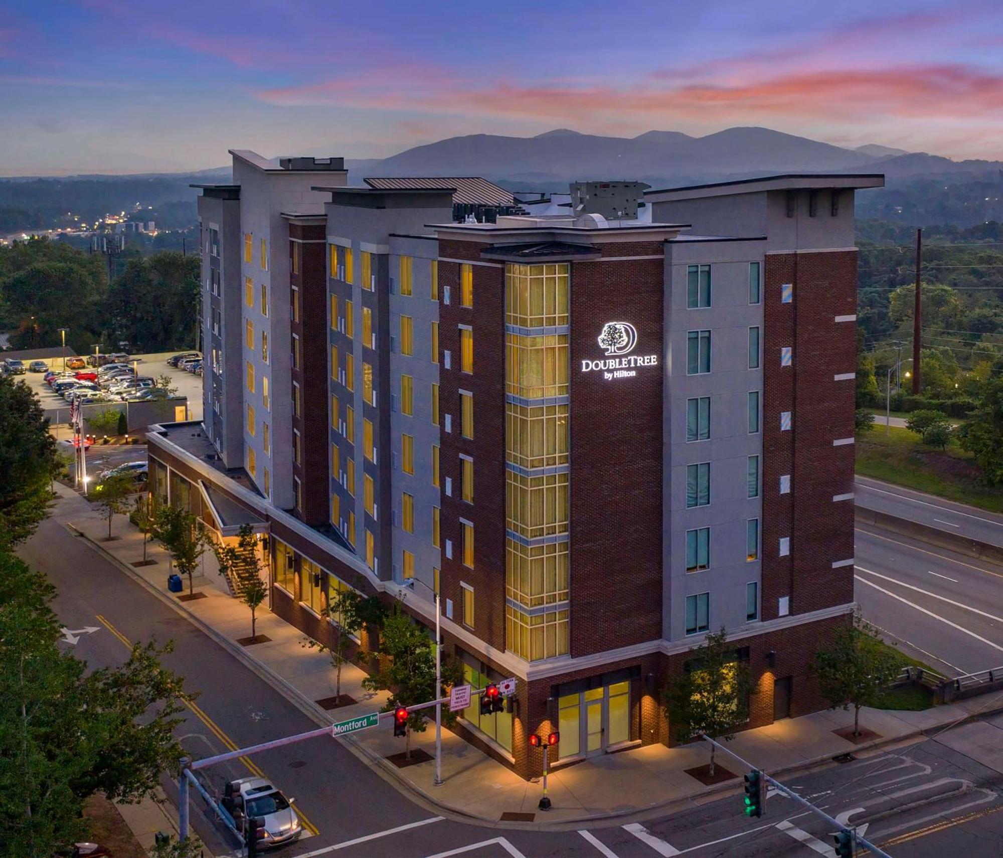 Doubletree By Hilton Asheville Downtown Exterior foto